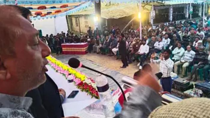 পুলিশকে ১৫ দিনের আলটিমেটাম দিলেন বিএনপির নেতা